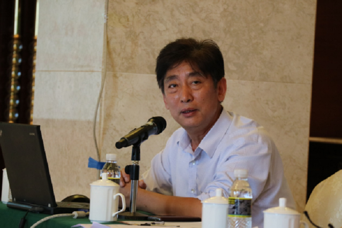 張龍庭在學校2017年專業(yè)建設與教學改革研討會上作主題報告（黨委宣傳部 提供）.png