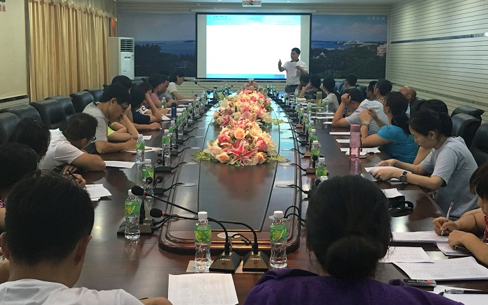 知識產(chǎn)權(quán)保護和專利倍增專場講座現(xiàn)場（科技處 孫倩攝影）.jpg