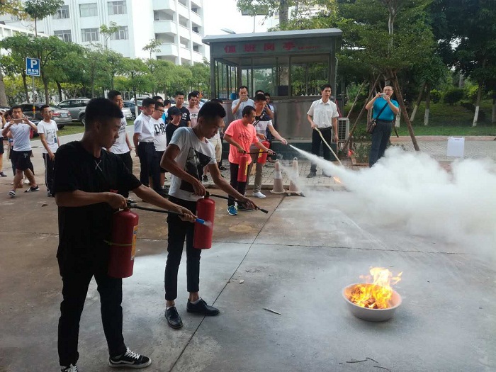 （現(xiàn)場(chǎng)演練 熱農(nóng)學(xué)院吳江森攝影）.jpg