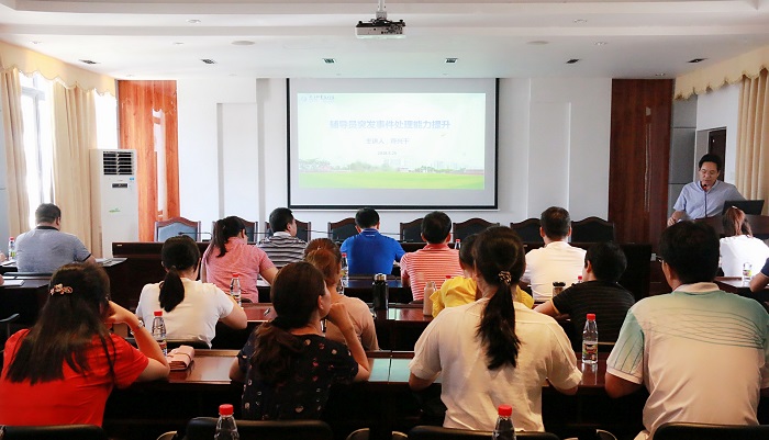 培訓(xùn)現(xiàn)場(chǎng)（海職青年記者團(tuán) 黎加奎攝影）.jpg